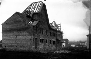Casa Pagès, en procés de construcció, 1928 (ACGAX. Fons Sadurní Brunet Pi. Foto Sadurní Brunet. Codi atribuït 27.1.23.1)