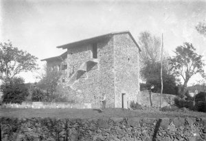 Vista general de la part posterior de can Masdavall, a Olot, c.1915 (ACGAX. Fons Sadurni Brunet Pi. Autor: Sadurní Brunet)