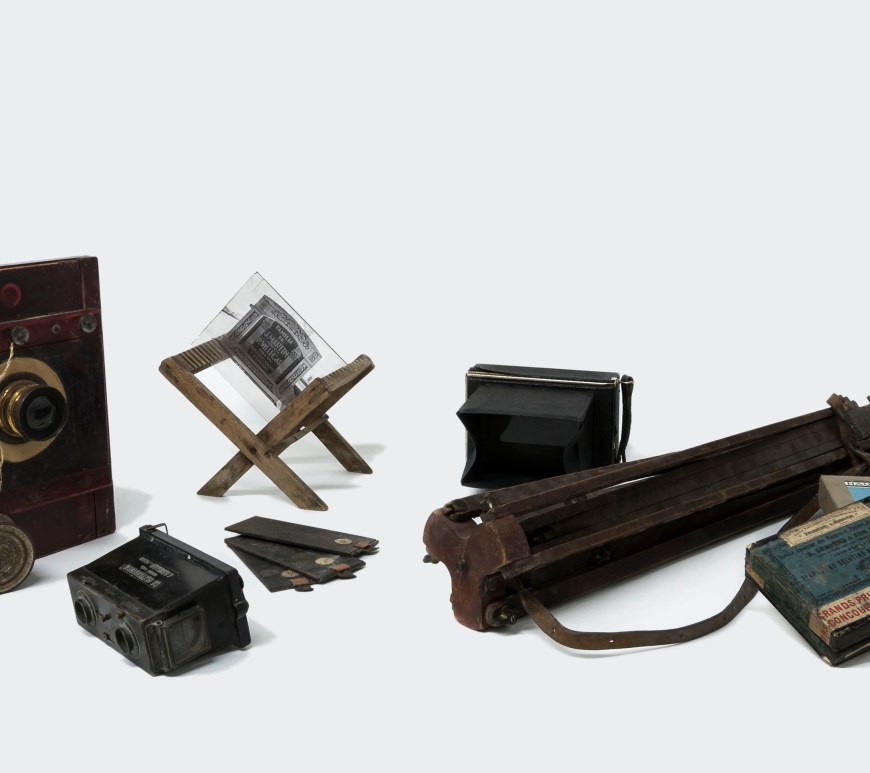 Composició amb material fotogràfic del Fons Sadurní Brunet Pi, 2018 (ACGAX. Col·lecció d’imatges de l’ACGAX. Autor: Quim Roca)